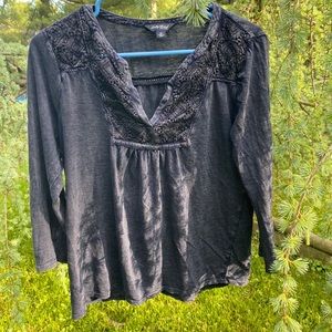 • Lucky Brand Blouse •